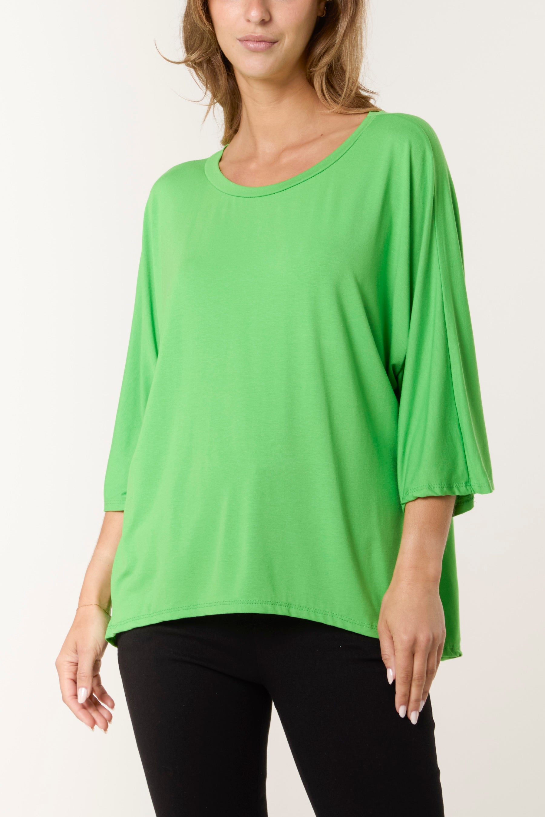 Round Neck 3/4 Sleeve Stretch Top