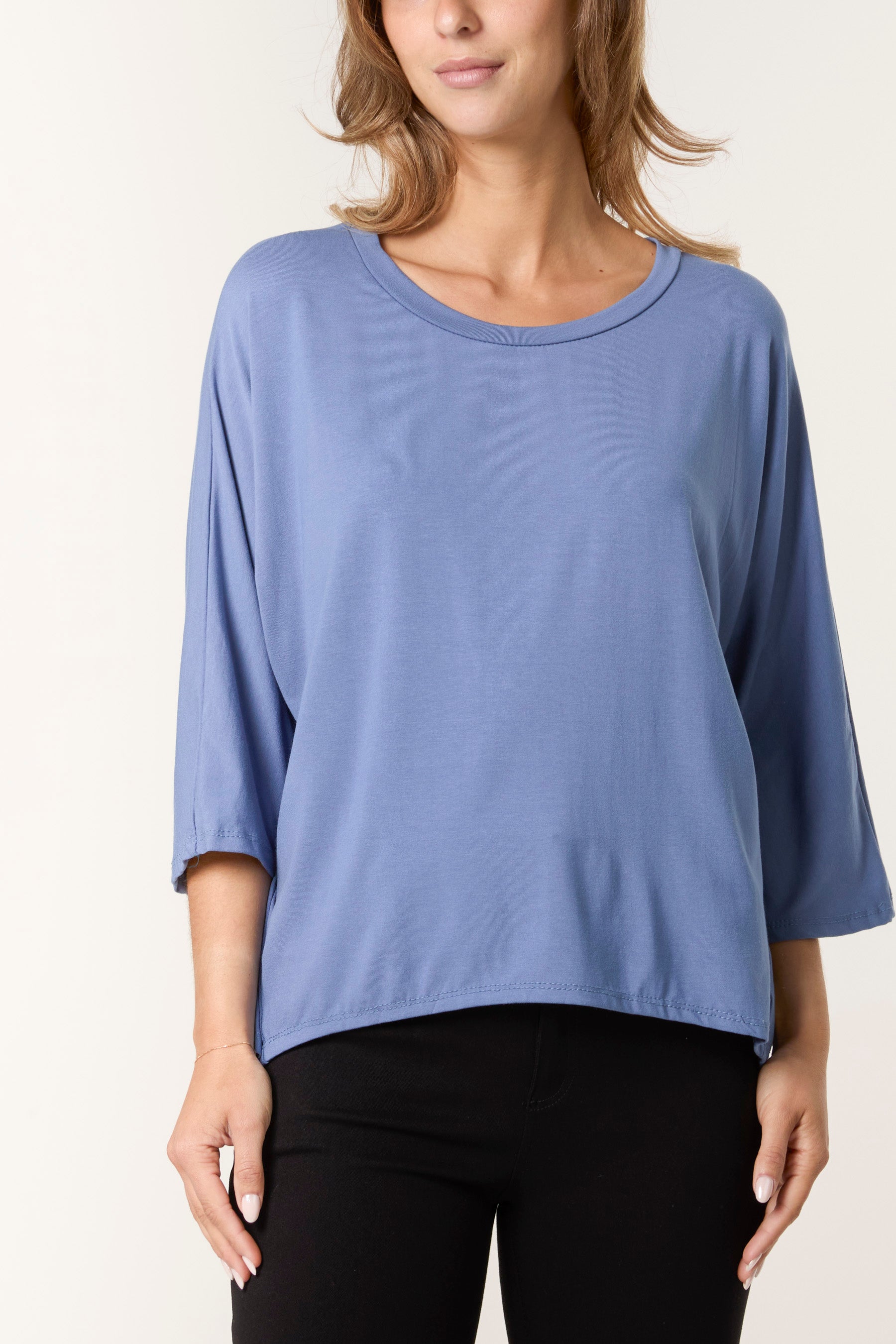 Round Neck 3/4 Sleeve Stretch Top