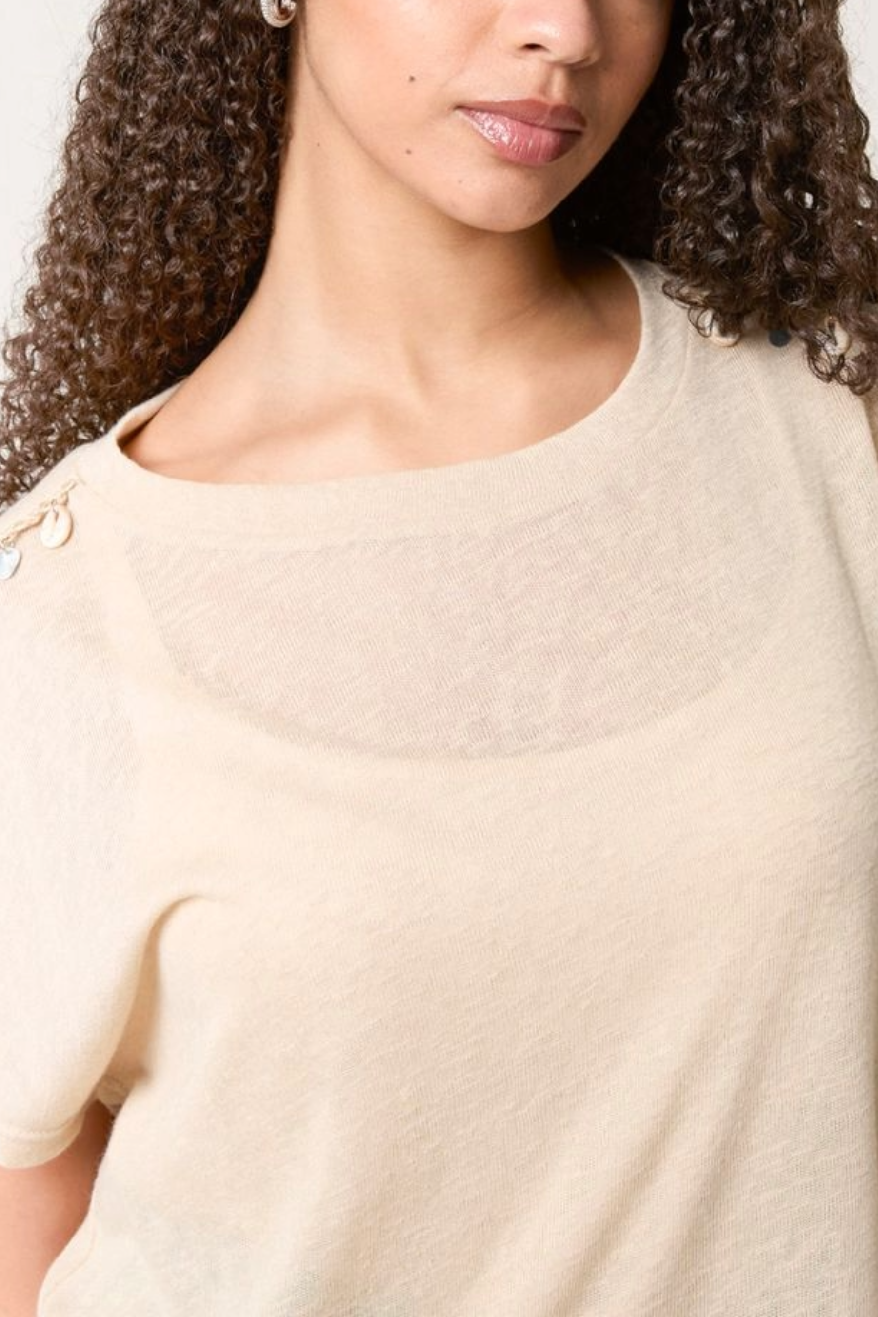 Shell Trim Sleeve T-Shirt